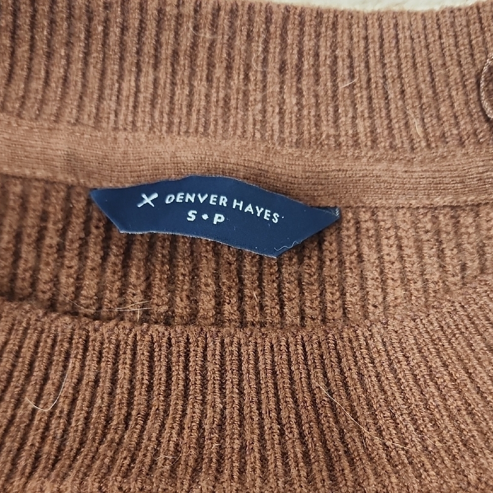 Denver Hayes Brown Knot Front Sweatshirt small - Picture 3 of 5